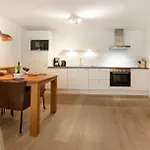 Ξενοδοχείο με διαμερίσματα Kristall Plaza 4*