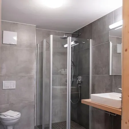 Kristall Plaza Aparthotel Niederau