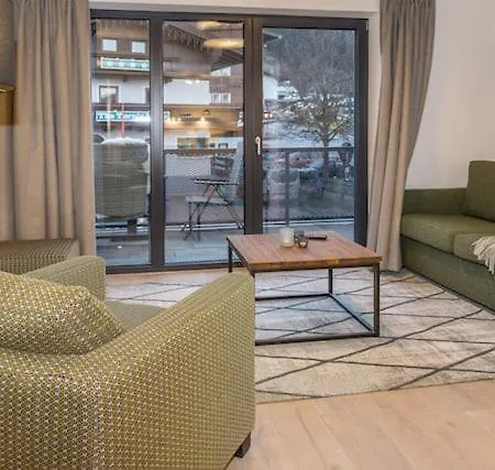 Aparthotel Kristall Plaza