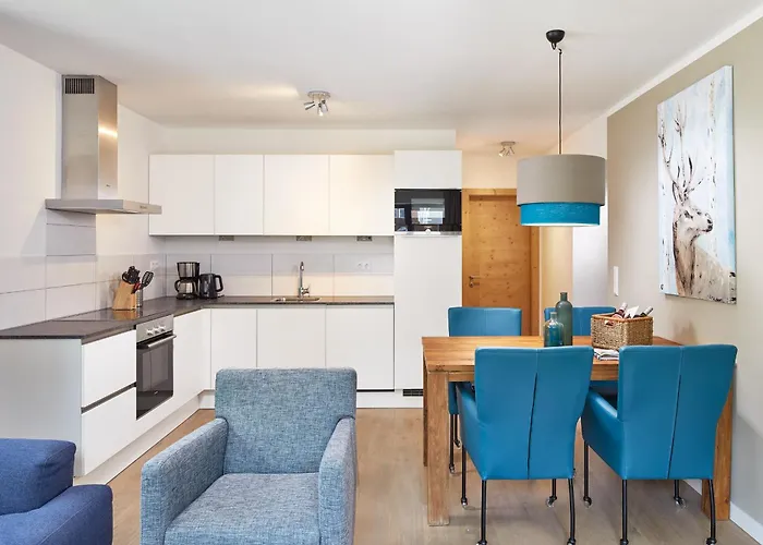 Aparthotel Kristall Plaza 4*