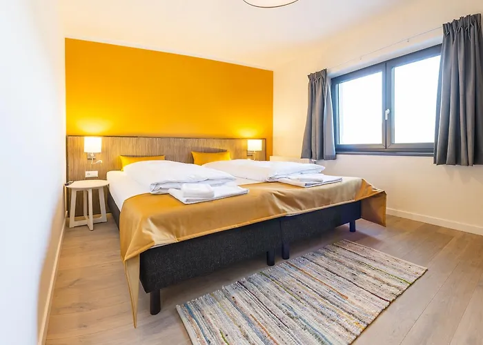 Aparthotel Kristall Plaza 4*