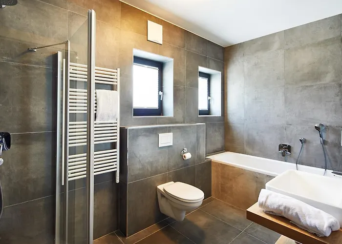 Kristall Plaza Aparthotel