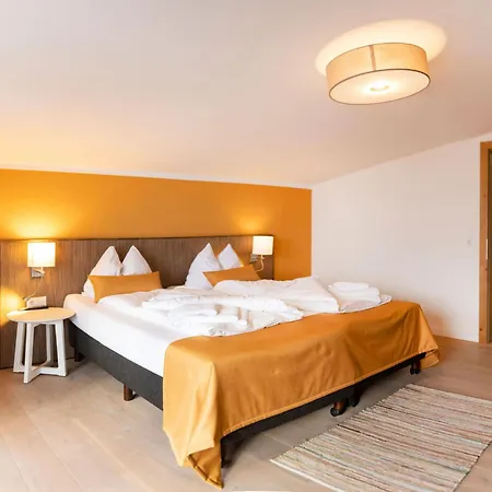 Hotel apartamentowy Kristall Plaza 4*