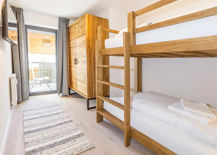 公寓式酒店 Kristall Plaza