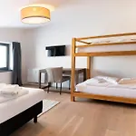 Aparthotel Kristall Plaza 4*