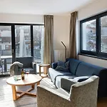 Kristall Plaza Aparthotel 4*
