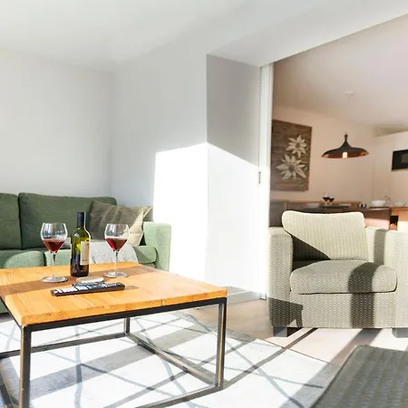 Aparthotel Kristall Plaza